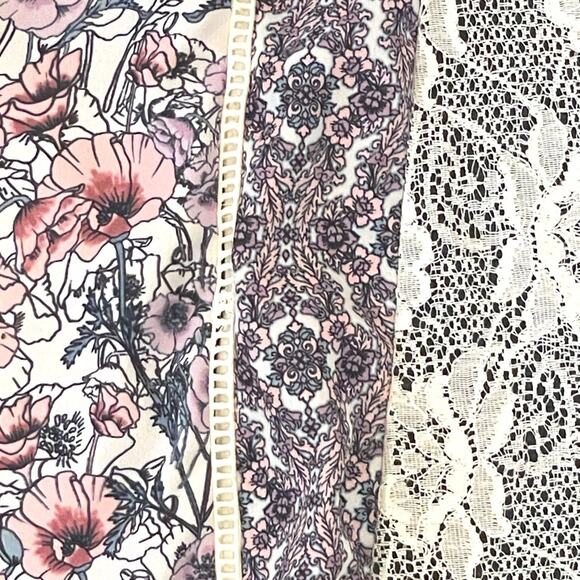 Taylor & Sage Floral and Lace Swing Halter Tank Top Size Small EUC - Picture 4 of 10